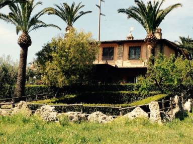 House Yard Santa Marinella