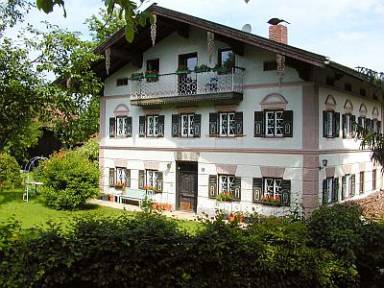 Ferienhäuser in Frasdorf für eine Auszeit in den Chiemgauer Alpen - HomeToGo