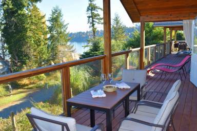 House Hornby Island