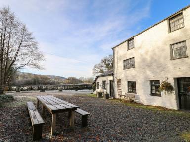 Cottage Balcony/Patio Machynlleth