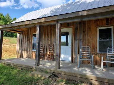 House Pet-friendly Mountain City