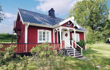 Boka stugor i natursköna Ljungby med omnejd - HomeToGo