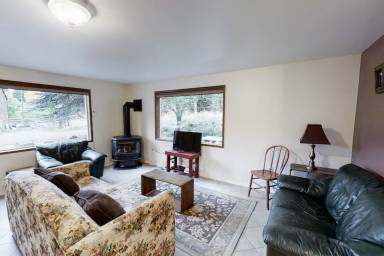 House Pet-friendly Wallowa Lake