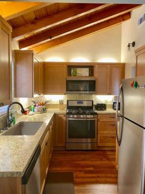 Cabin Kitchen Wrightwood