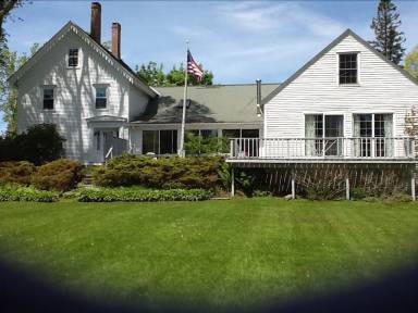 House Yard Harborside