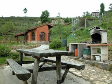 Alquiler vacacional en Oña: donde confluyen el río y los cerros - HomeToGo