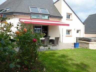 House Pool Pommerit-le-Vicomte