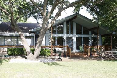 House Internet Gun Barrel City