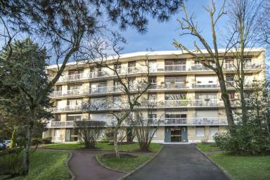 Apartment Le Plessis-Robinson