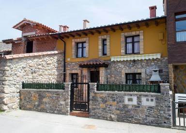 Casa Terraza / Balcón Caravia