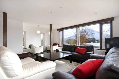 Apartment Makkari