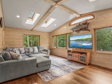 Lodge Eagle River