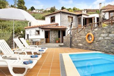 Villa Estreito da Calheta