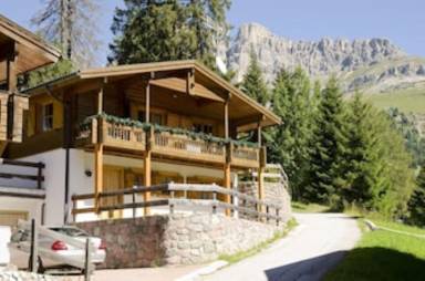 Chalet Yard Carezza Al Lago