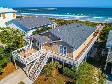 House Topsail Beach