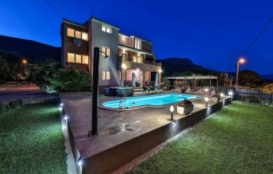 Villa Kaštel Stari