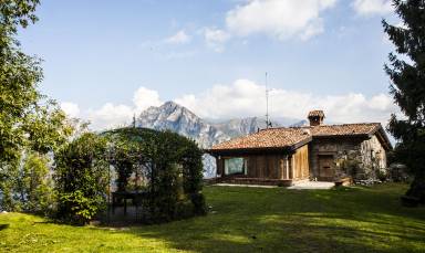 Huis Riva di Solto