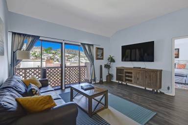 Condo Avalon