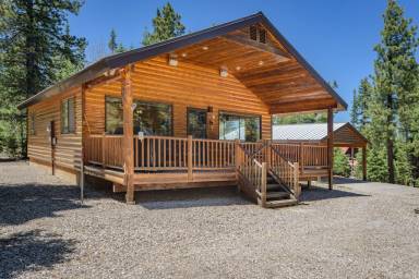 House Duck Creek Village