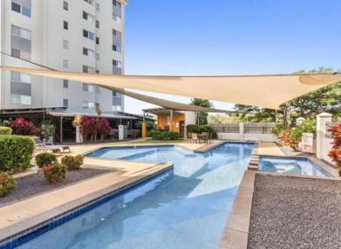 Apartment Pool Townsville City