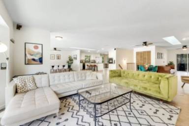 House Groveland