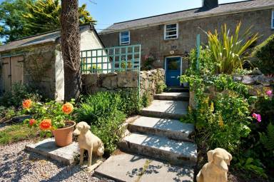 Enjoy a Touch of Cornish Magic with Vacation Rentals in Zennor - HomeToGo