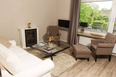Ferienwohnung Balkon Hude