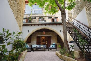 Villa Yard Agios Amvrosios