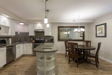 Condo Orange Grove Estates