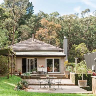 Cottage Pool Red Hill South