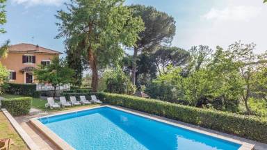 Case vacanze a Nemi, nel cuore dei Castelli Romani . - HomeToGo