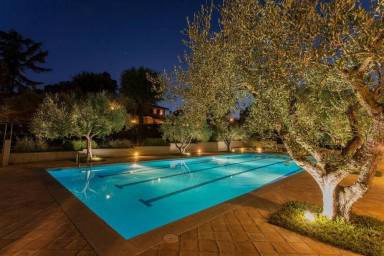 Villa Pool Isola Farnese