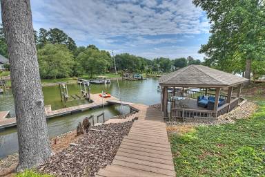 House Pet-friendly Westport