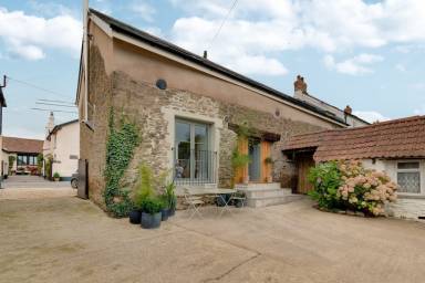 Cottage Wrafton