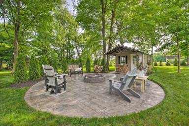 House Shipshewana