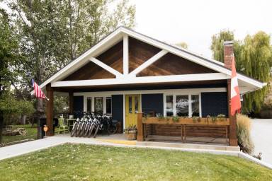 House Midway