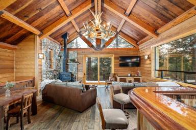 Chalet Strawberry