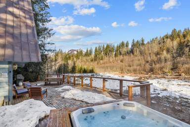 Lodge Skykomish
