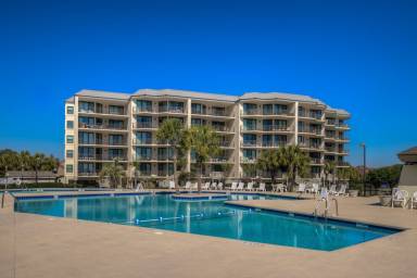 Condo Litchfield Beach