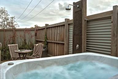 Holiday houses & accommodation Bairnsdale