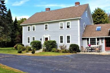 House Weirs Beach