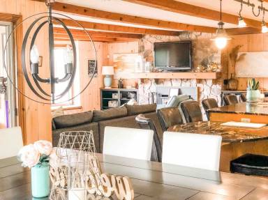 Cottage Buckhorn