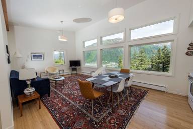 House West Juneau