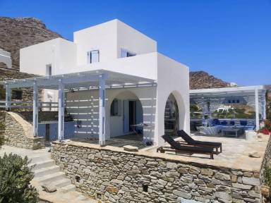 House Thira