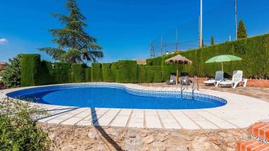Villa Pool Cenes de la Vega
