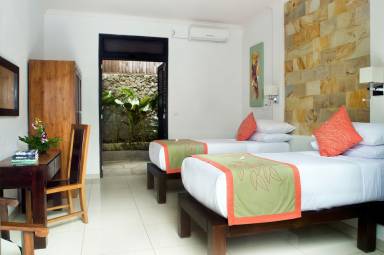 Villa Balcony/Patio Temukus