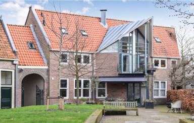 Vakantiehuizen in Hoorn, handelsstad uit de Gouden Eeuw - HomeToGo