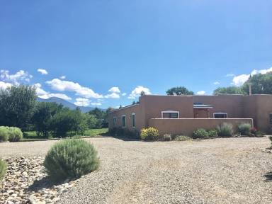 House Taos