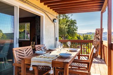 House Pet-friendly Encino