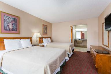 Motel Pool Goldsboro